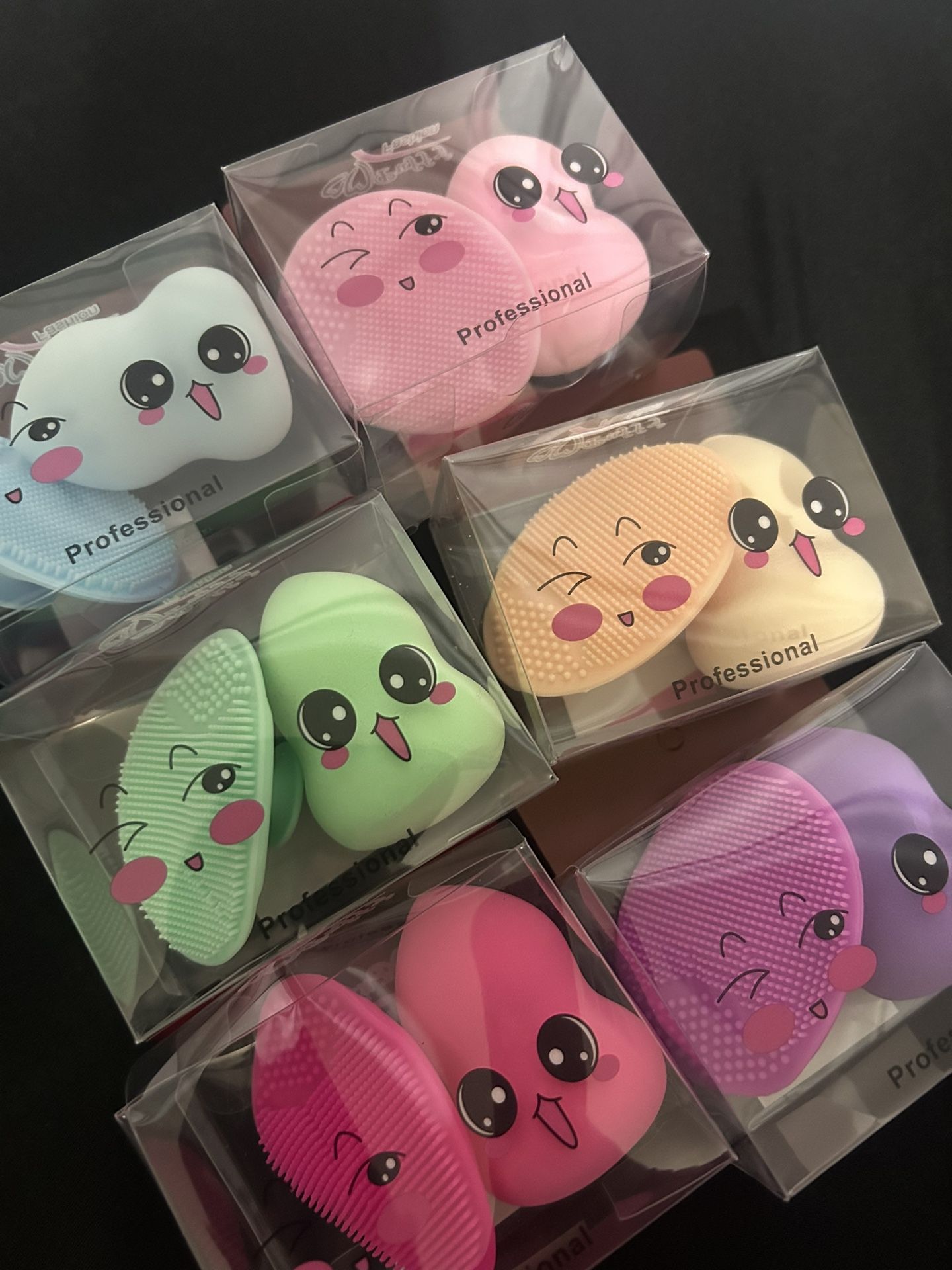 Beauty Blender With Cleaning Scrub 