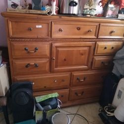 Moving sale