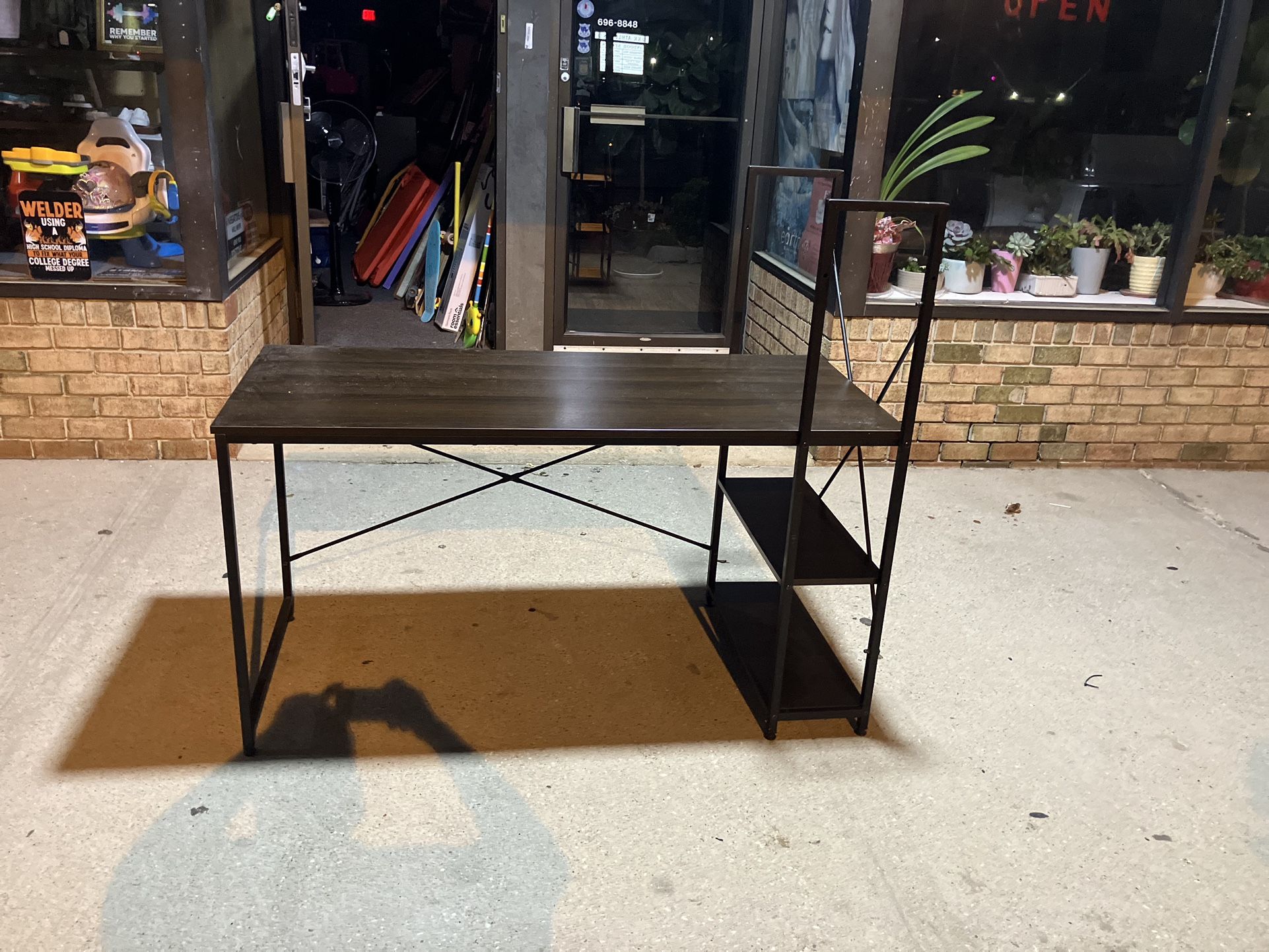 Light Weight Large Desk