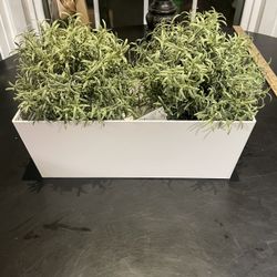 Cute Metal Decor With Fake Plants