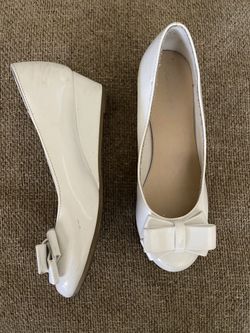 Girls shoes