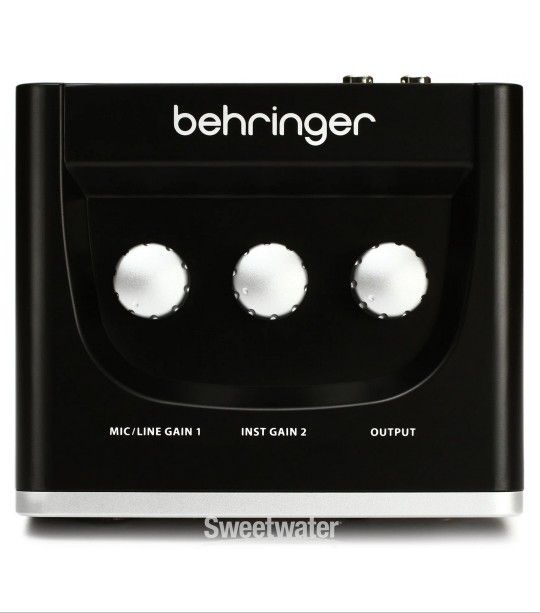 Behringer U-Phoria UM2 USB Audio Interface