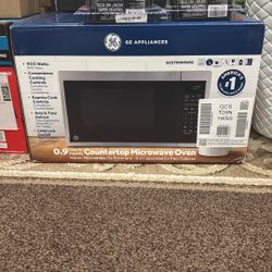  GE Microwave Oven NEW