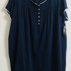Women’s nightgown 100% cotton neck short sleeves laced side hand pockets blue.2X