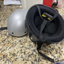 2 Helmet Set