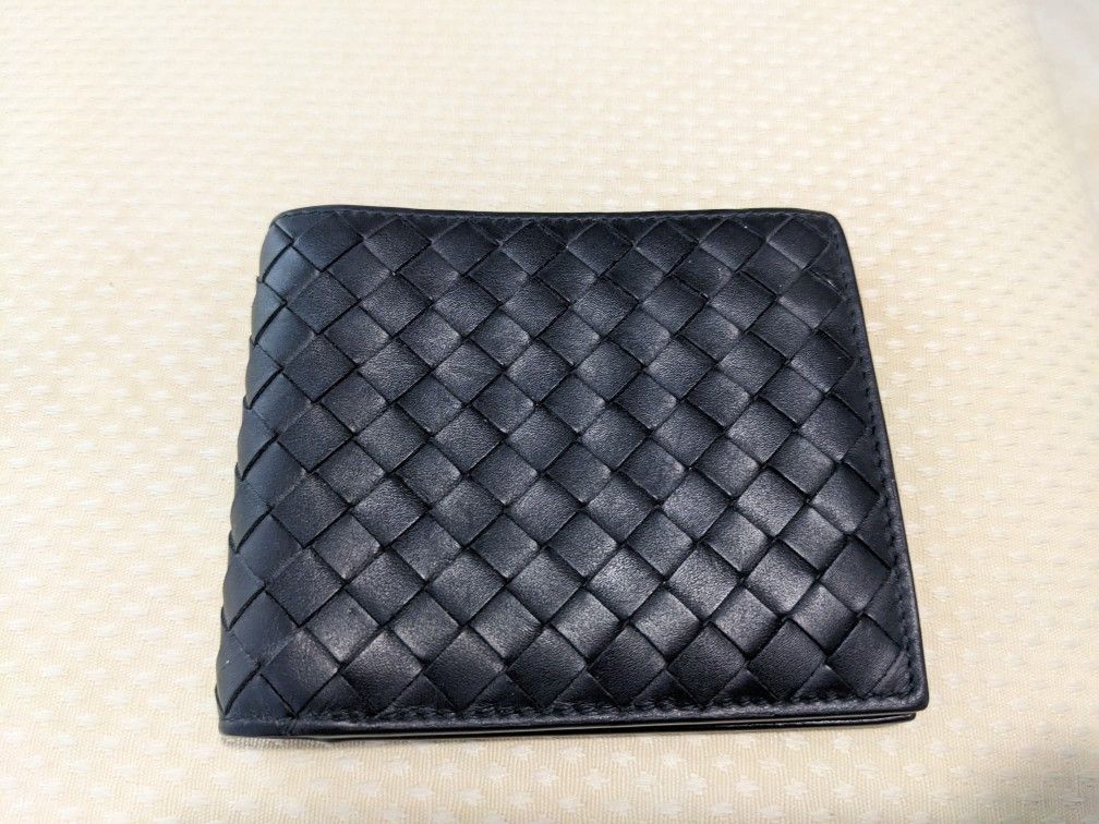 Authentic Bottega Veneta Men's Wallet 