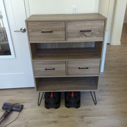 Dresser