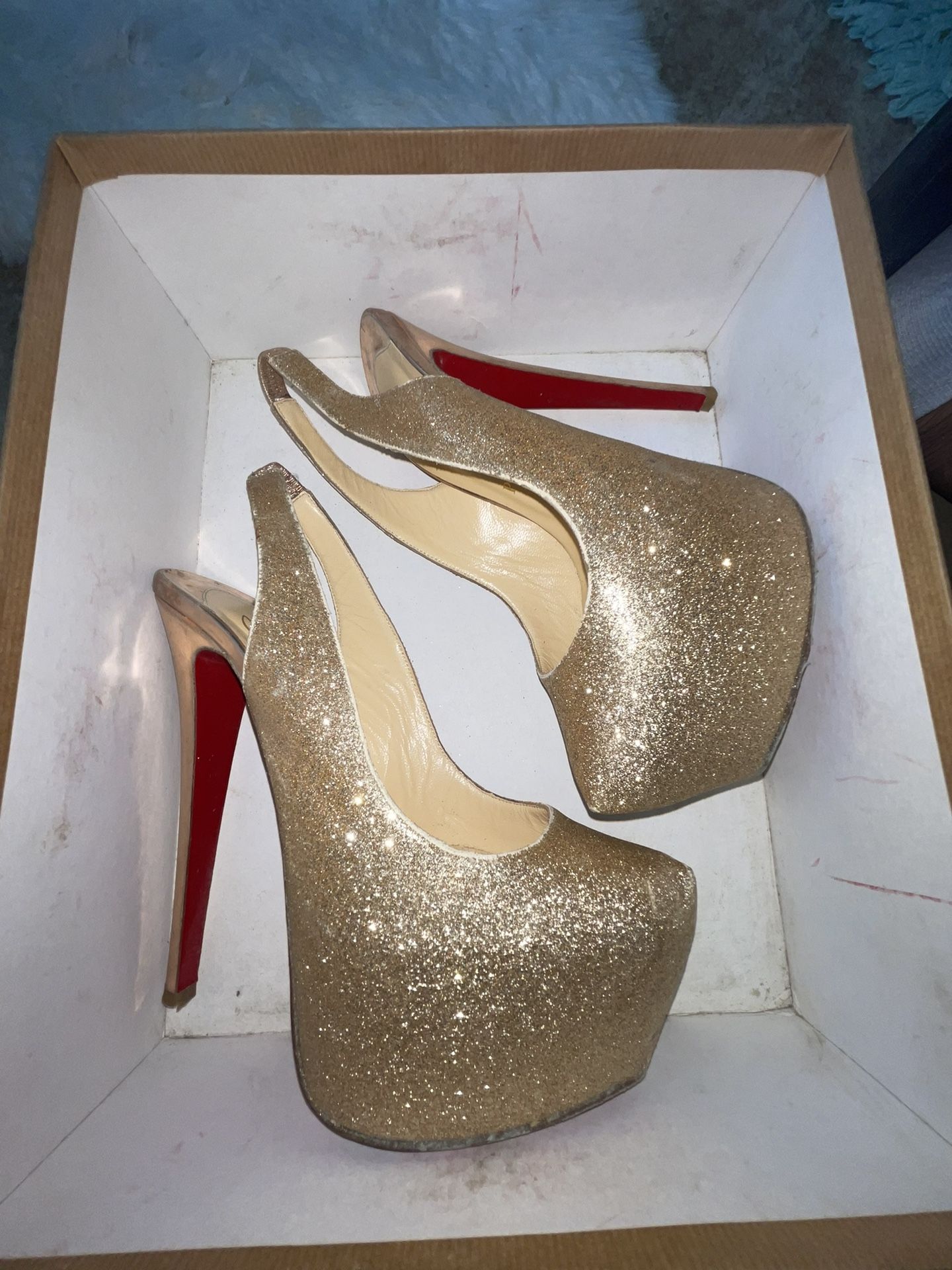 Christian Louboutin Gold 38.5