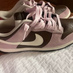 Nike Dunks 