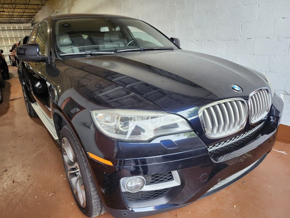 2014 BMW X6 M