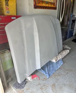 03-06 Silverado cowl hood