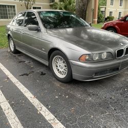 2002 BMW 525i