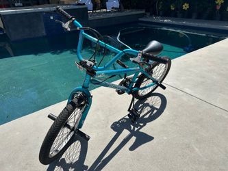 Mongoose 100 Fling BMX bike