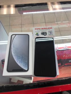 iPhone xr unlocked 128gb