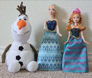 Disney Frozen Royal Sisters dolls