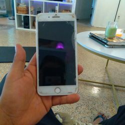 iPhone 8 Crack Screen 