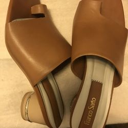 Franco Sarto Small Heel Size 7 Brand New. Super Comfortable!!! 