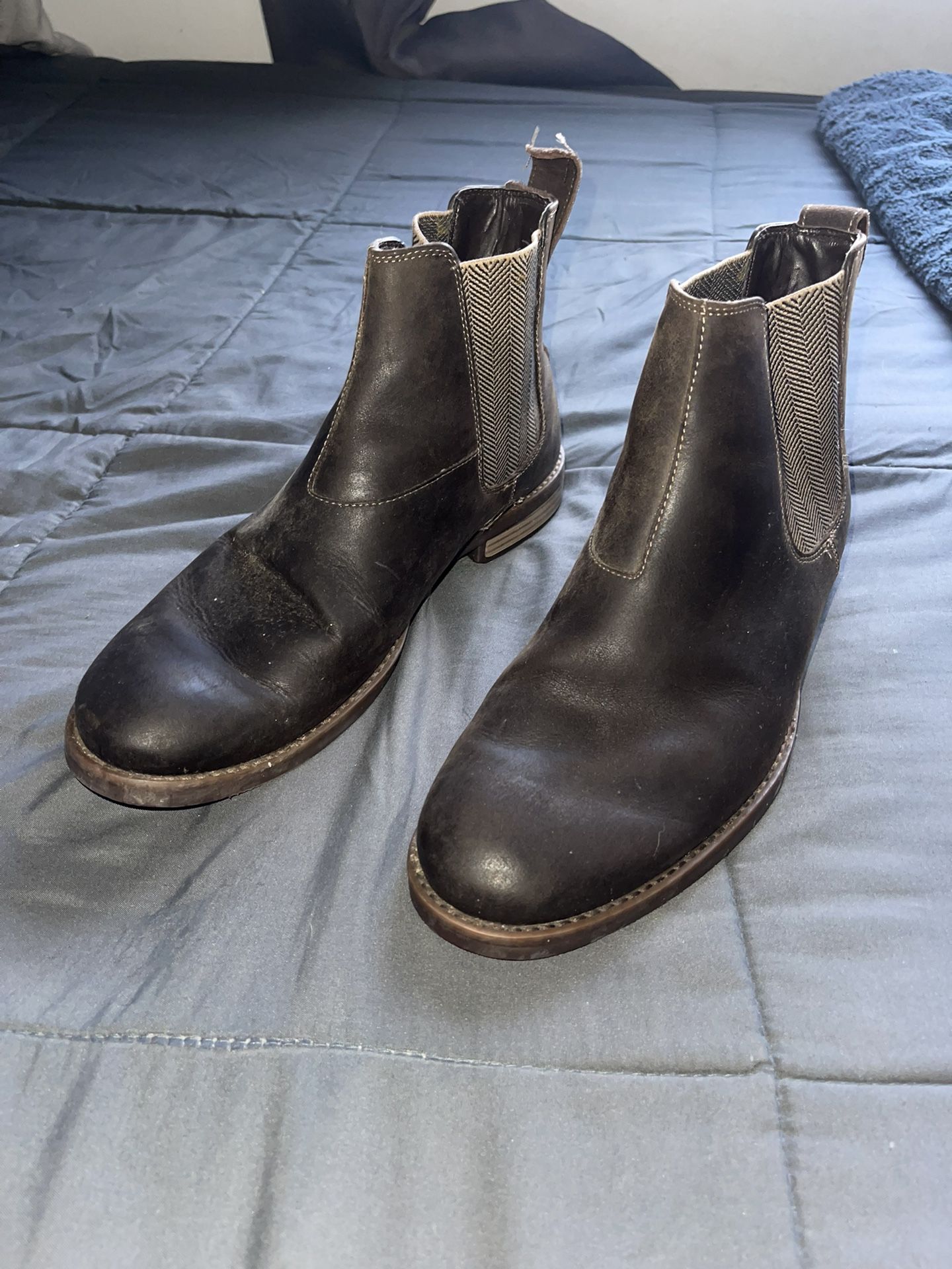 Nice Men’s Leather boots Size 10