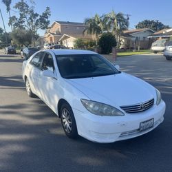 2004 Toyota Camry 