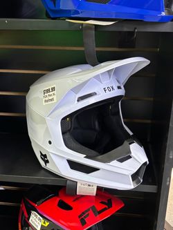 FOX Dirt Bike Motocross Helmet White XL MIPS - New