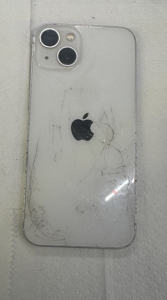 IPHONE 13 Damaged Back. Working Perfect Screen 128 GB