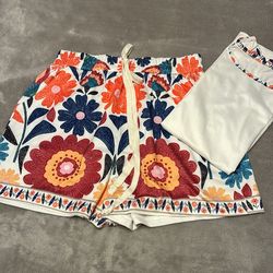 White New Medium Short Set for $25
