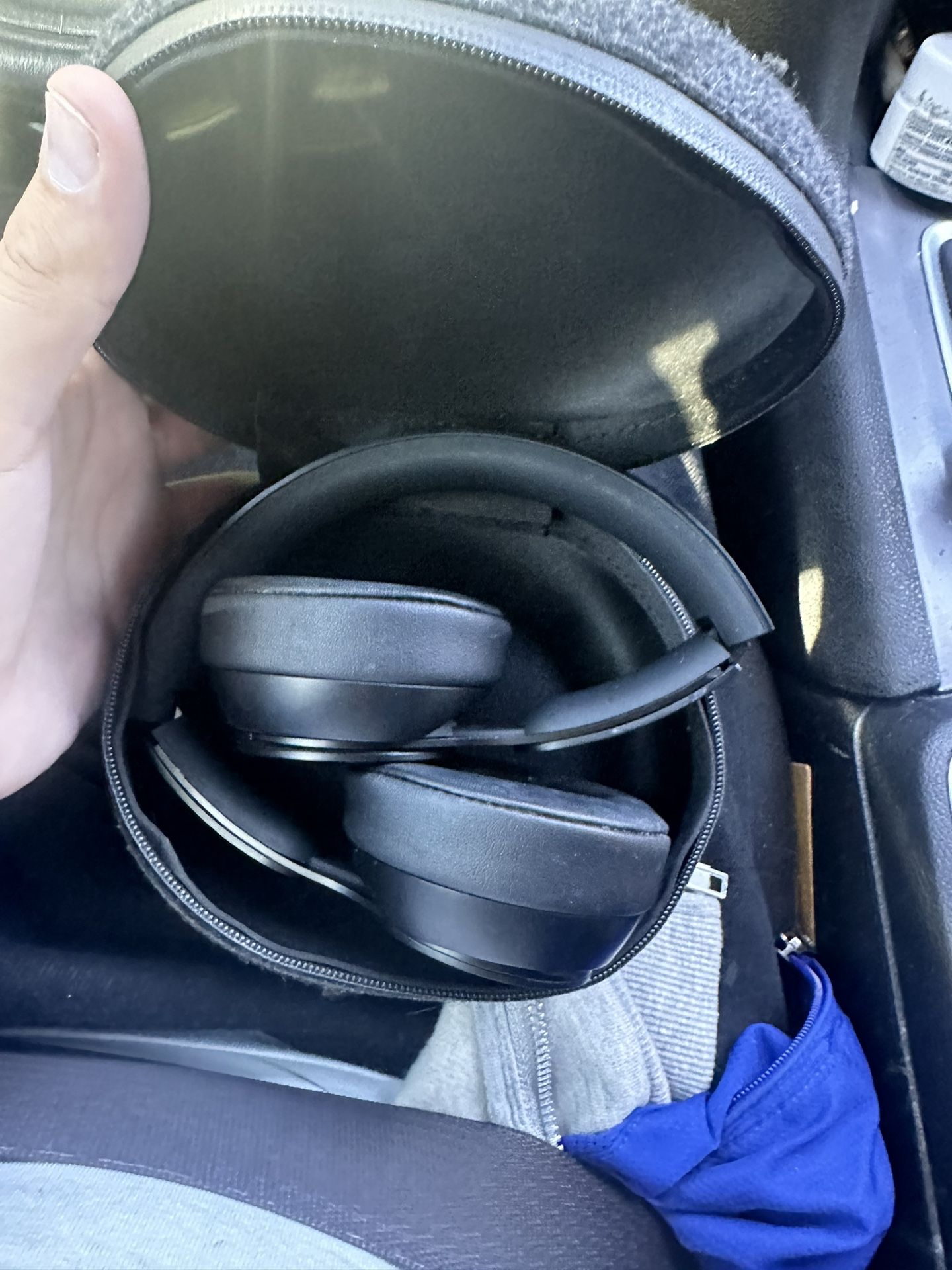 Beats Solo Pro