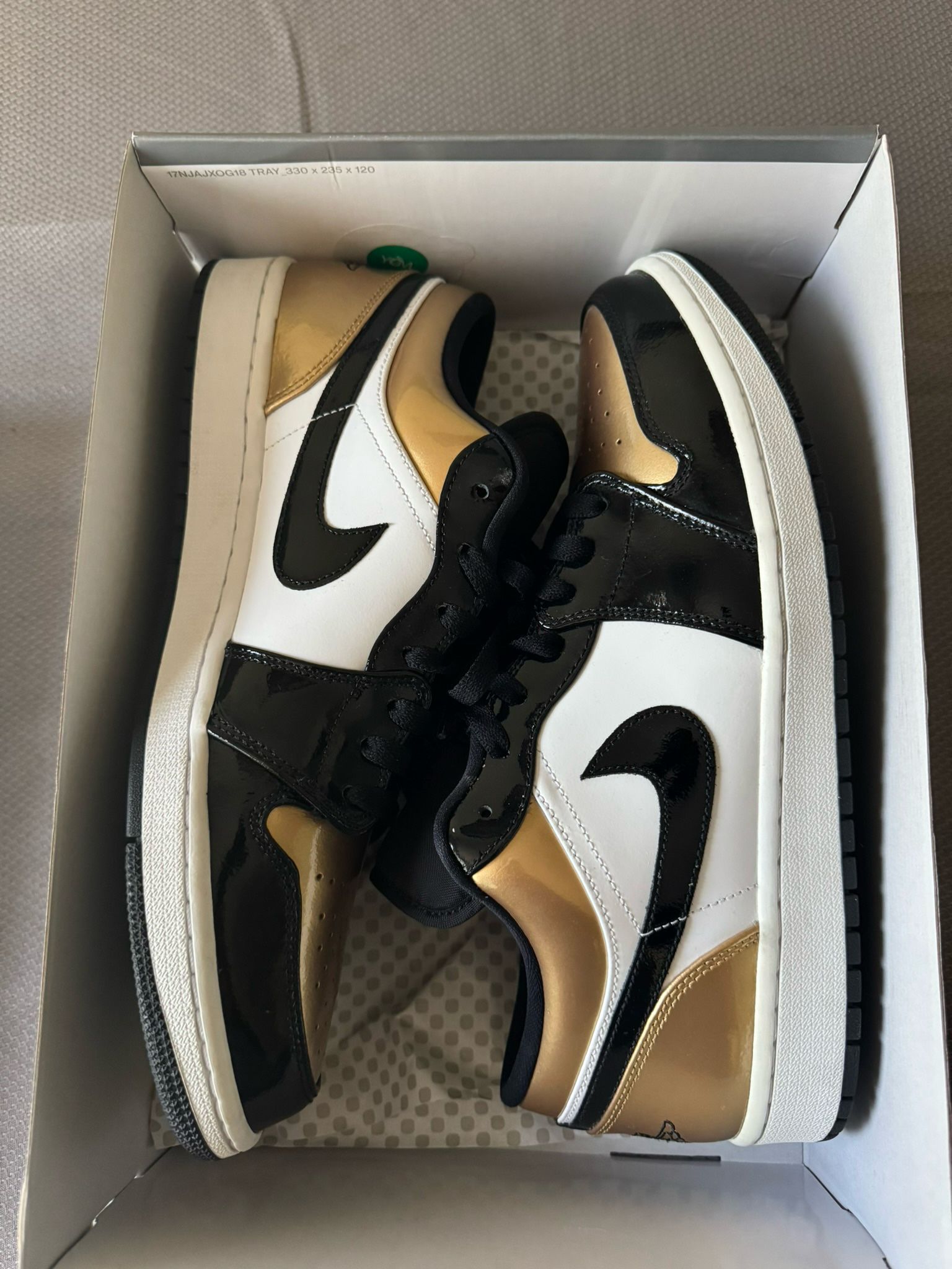Jordan 1 Low Gold Toe
