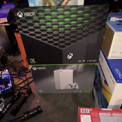 XBOX XSERIES  $ 550 EACH