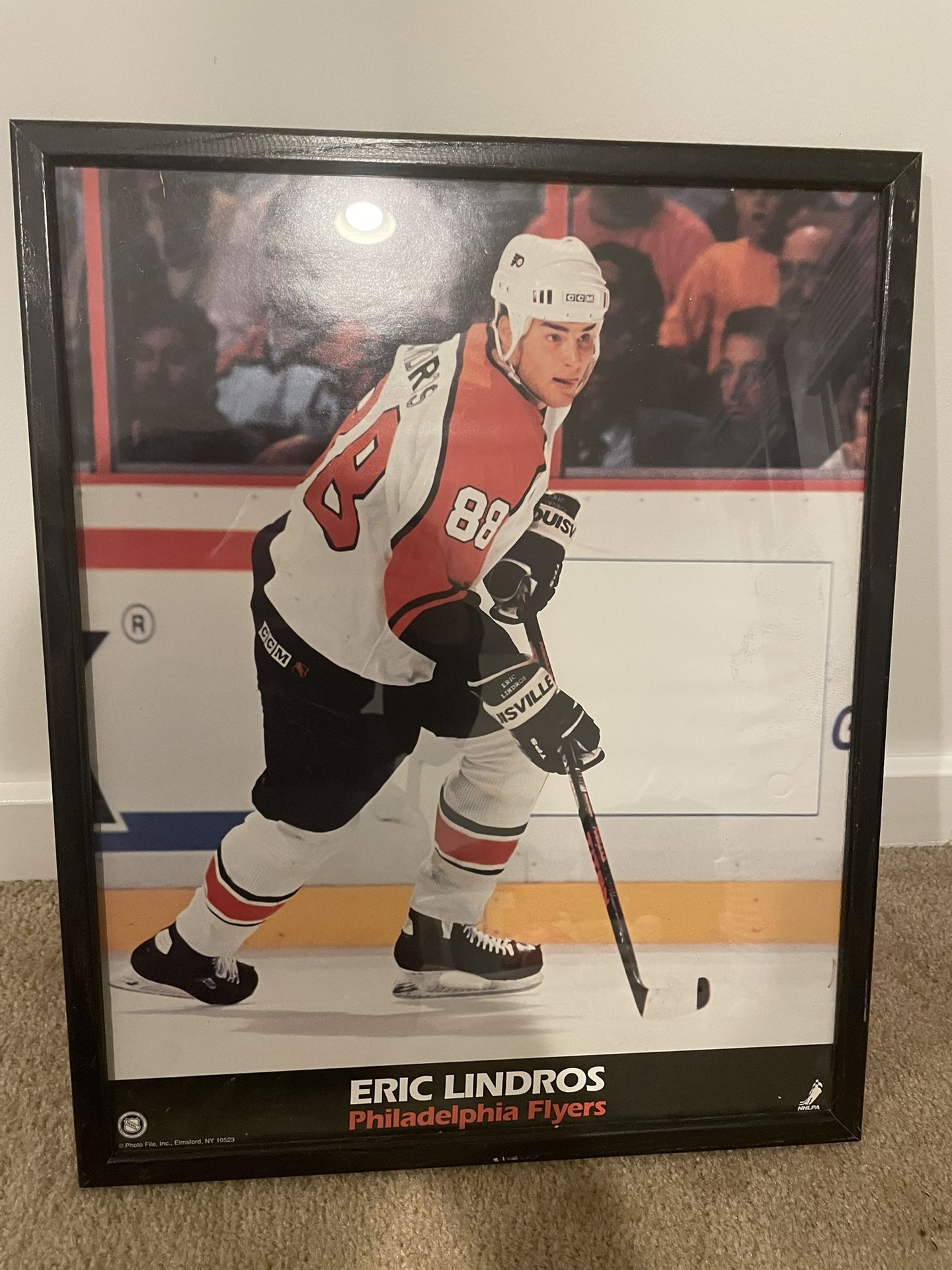 Framed Eric Lindros Poster