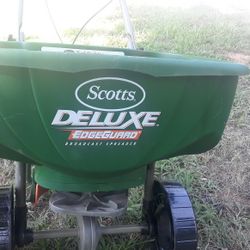 SCOTTS DELUXE EDGEGUARD WITH RATE SETTING 