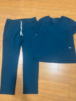 Figs scrubs