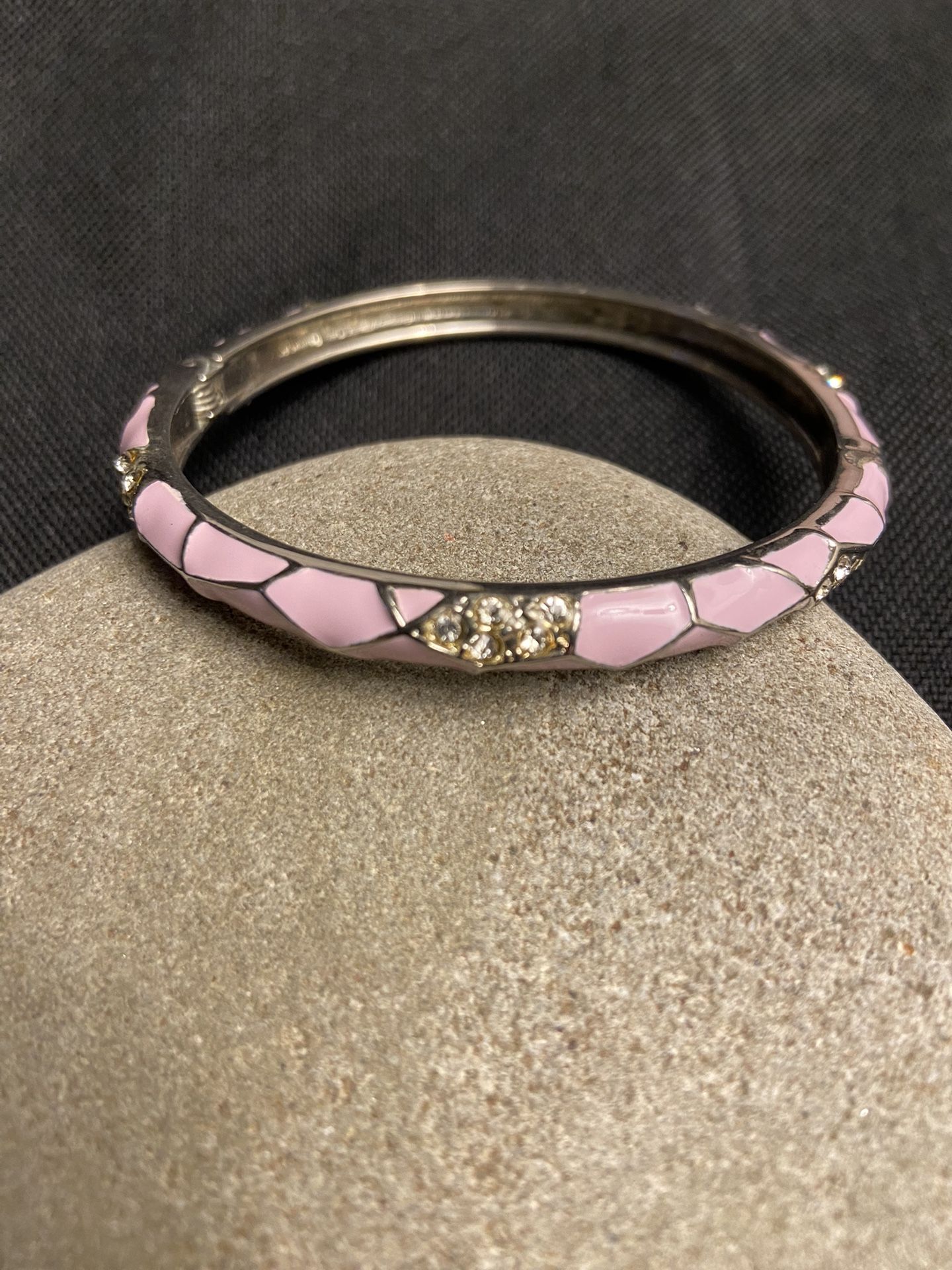 ENAMEL & CRYSTAL Hinged Bangle BRACELET