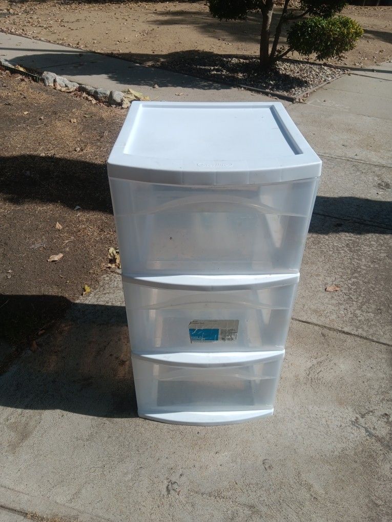 !! Plastic Storage Container 