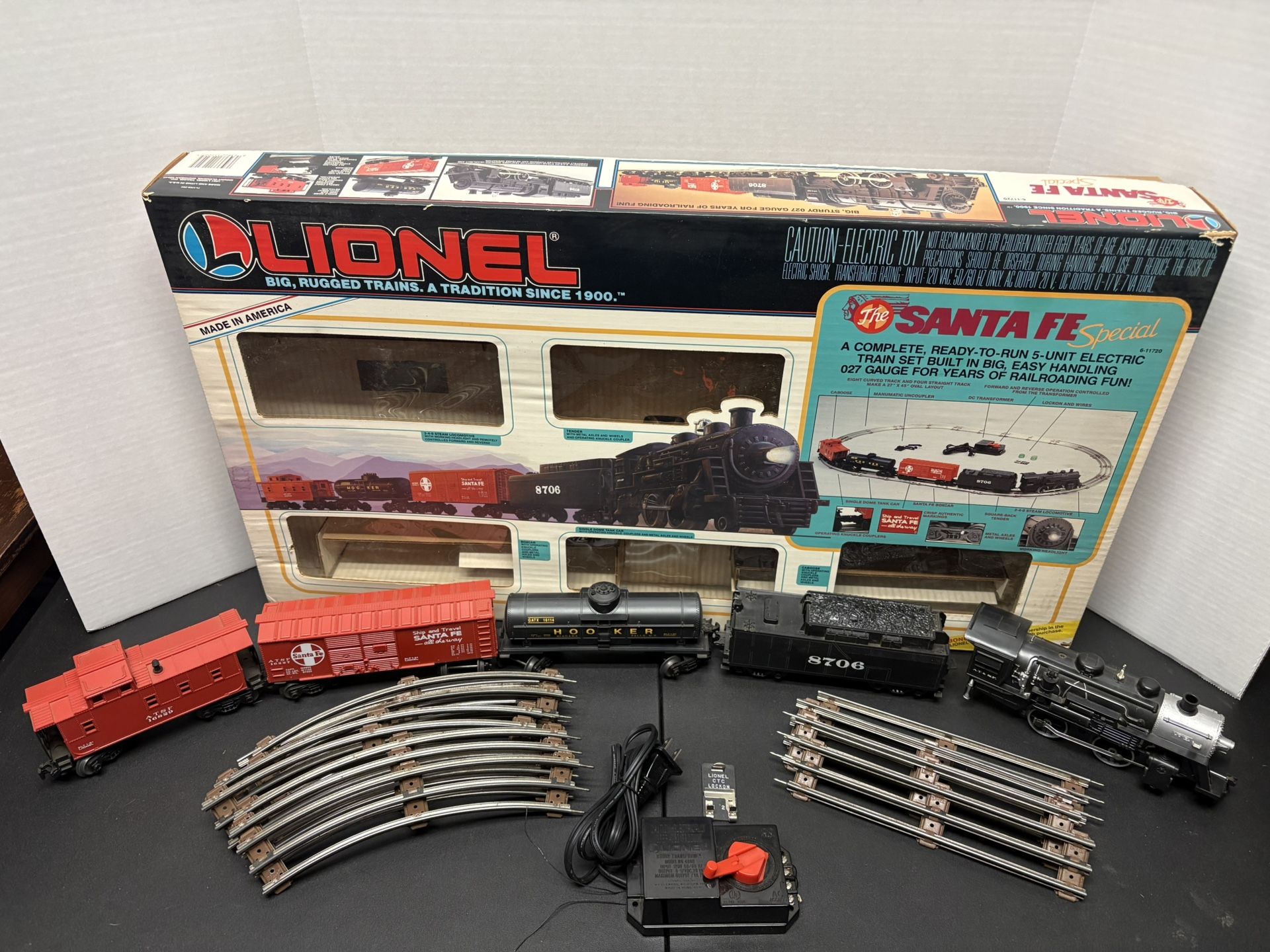 Lionel Santa Fe Special Train Set