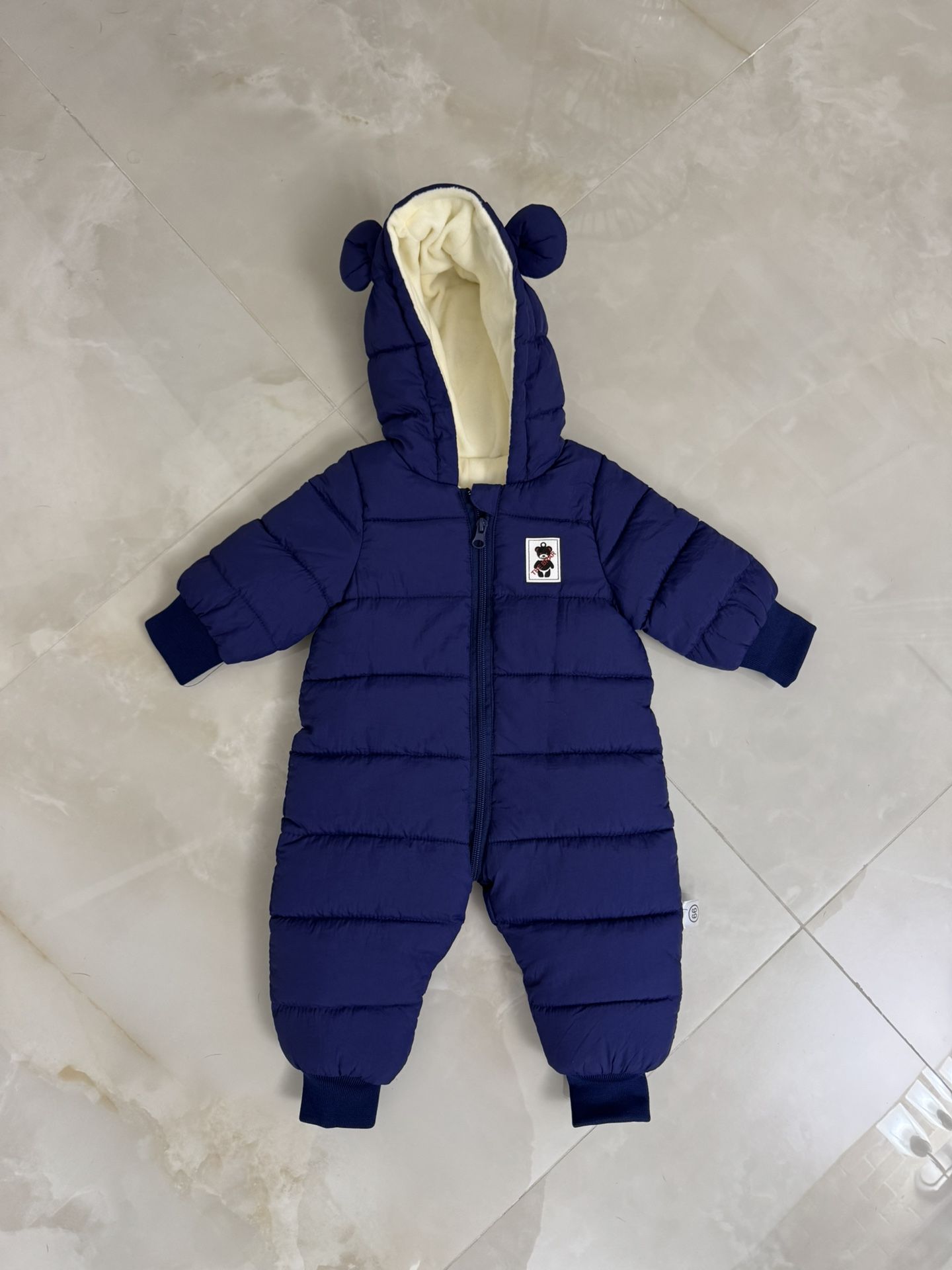Toddler/Baby Size 6 Month Bear, Snowsuit, Adorable And Like New Condition