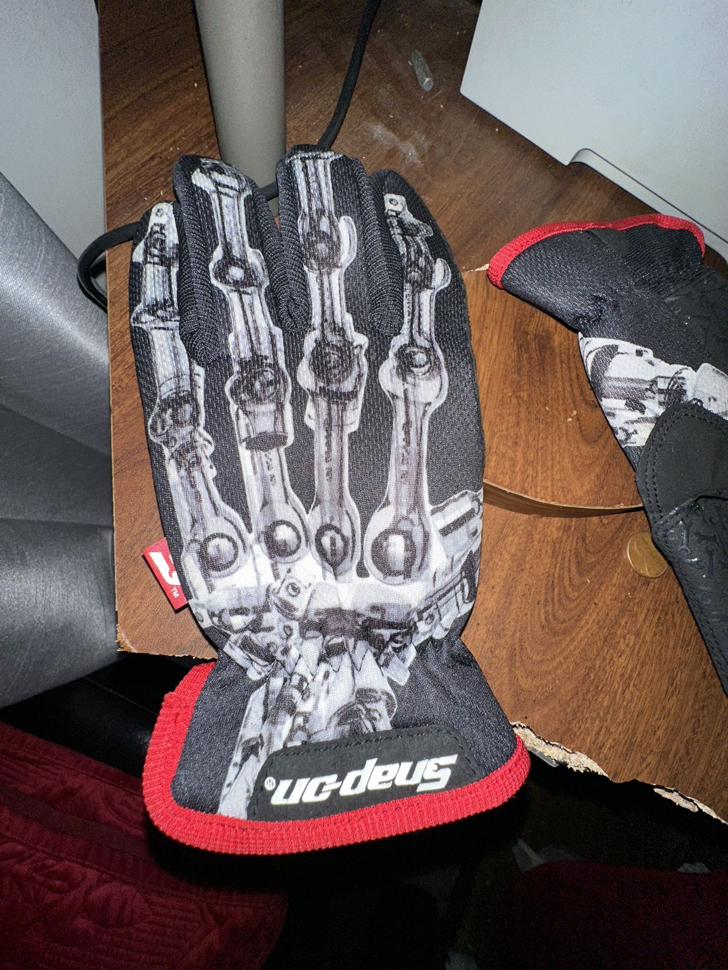 Large Snap On Gloves