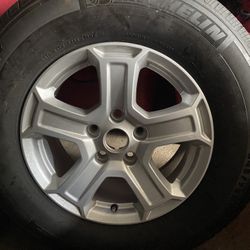 (5) Off A 2018 Jeep Wrangler 