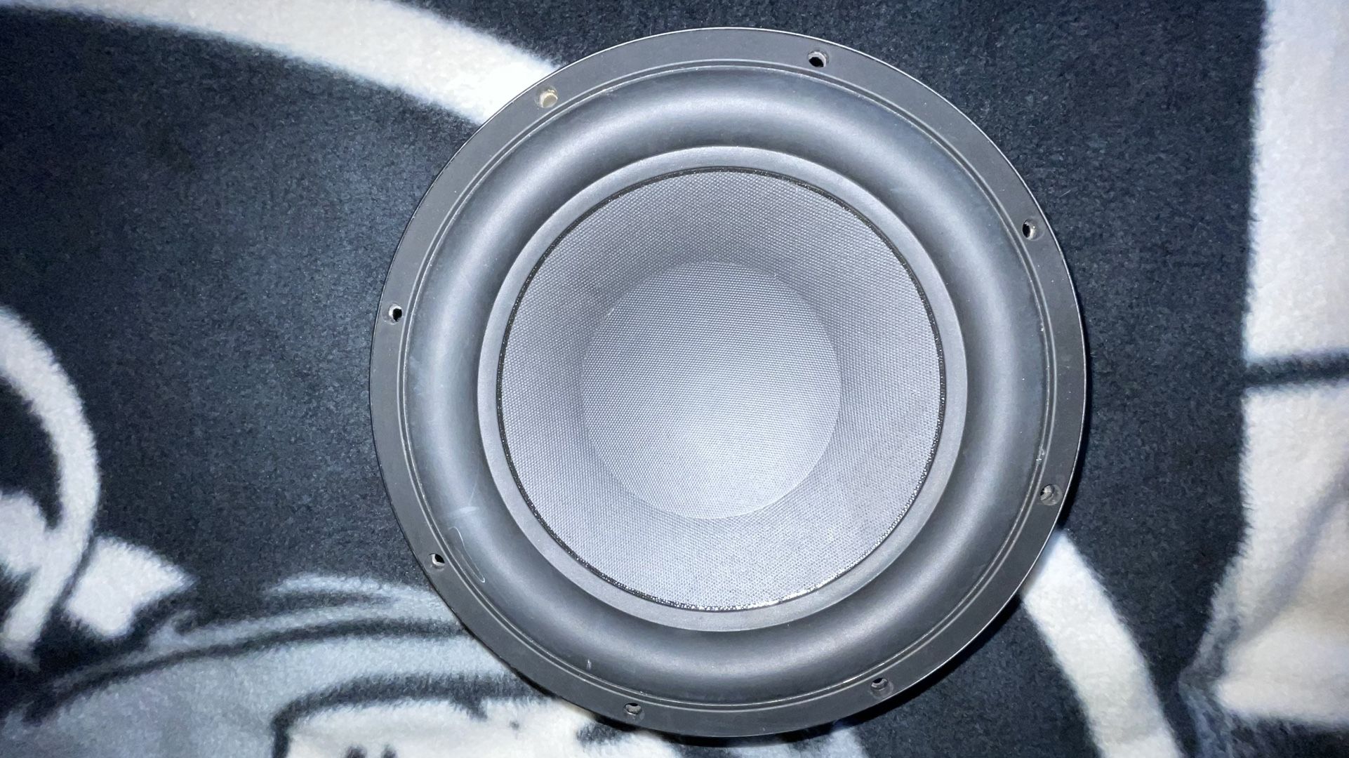 Klipsch Subwoofer & Speakers