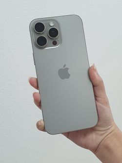 Apple iPhone 16 Pro Max 6.9" (Unlocked) 256GB Good Natural Titanium