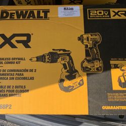 Brand new Dewalt 2 Tool Drywall Kit, Model DCK268P2