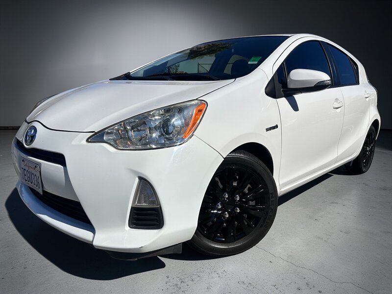 2012 Toyota Prius c Two * HYBRID * GAS SAVER * NEW TIRES *