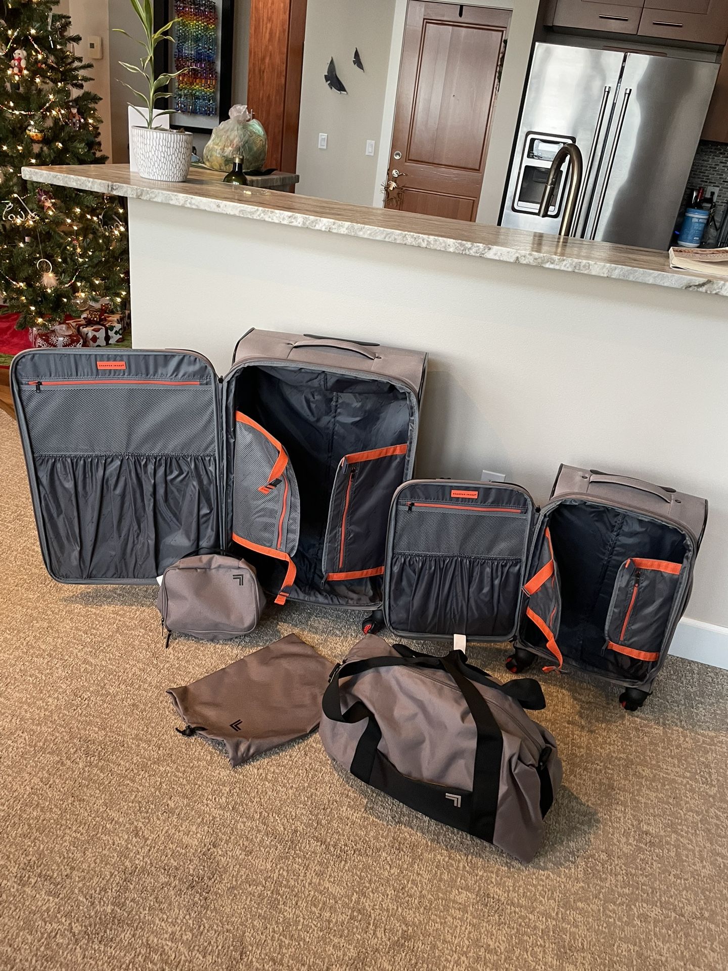 Sharper image NEW Luggage Set