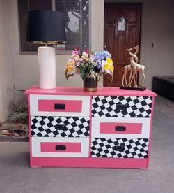 6 Drawer Dresser With Cute Kitty Theme - Hand Painted 
