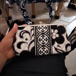 Vera Bradley Womens Wallet B&W