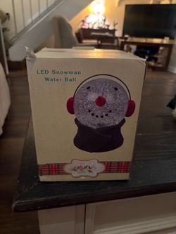 LED Snowman Water Ball Snow Globe