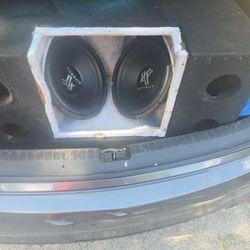 12" Speakers In Ported Box 