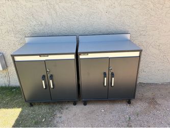 Black & Decker wood composite base 2-door