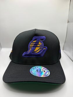 Lakers Hat. Brand new Hats. Cachuchas y Gorras nuevas. Western, truckers, and sports hats. Located in HESPERIA. INVENTORY 1