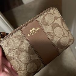 Coach Wrist Purse 